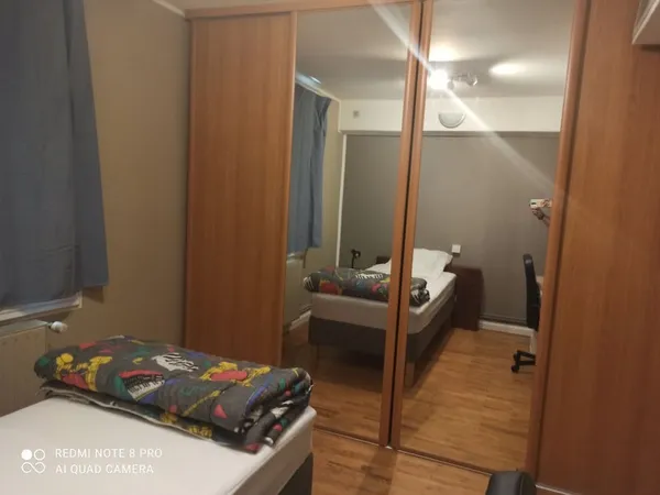 Appart. meublé 3 chambres colocation  solidaire
