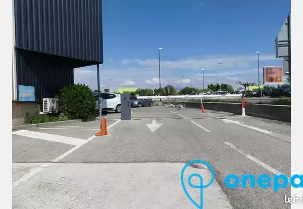 Parking/box 12 m² AVIGNON
