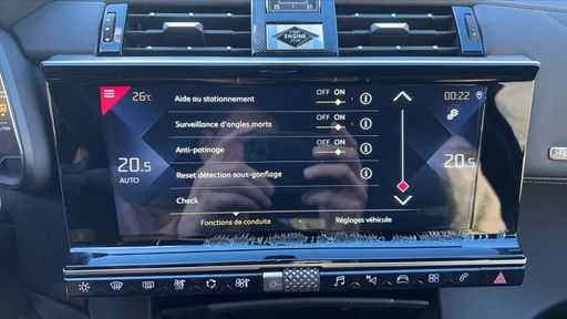 DS DS7 Crossback 1.5 BlueHDi 130 EAT8 - Grand Chic – 2021 – 155113 km – Diesel – Boîte Automatique — photo 4