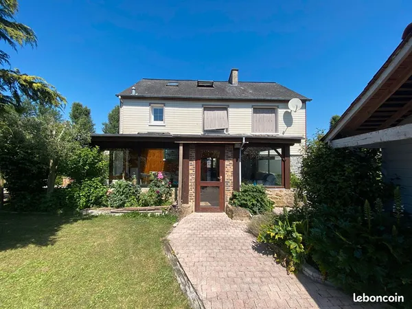 Maison 8 pièces 143 m²