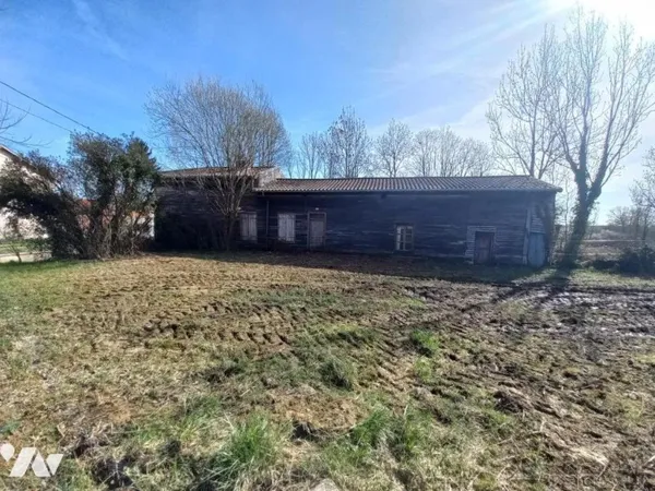 Terrain 5329 m²