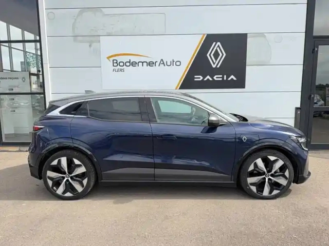 Renault Megane e-tech ev60 220 ch optimum charge — photo 4