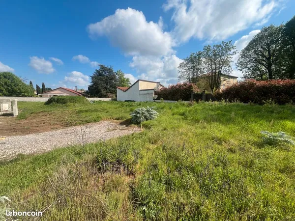 Terrain Solaize 370 m²