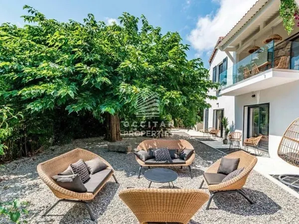 Cannes - Rare : villa de caractère + terrain constructible avec permis accordé - Commerces à proximi