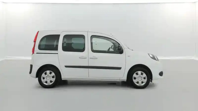 Renault Kangoo blue dci 95 — photo 15