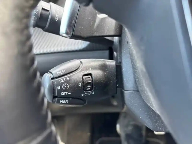 Peugeot 2008 puretech 130 s&amp;s eat8 — photo 15