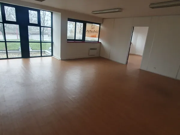Loue bureaux au Forum d'Orvault