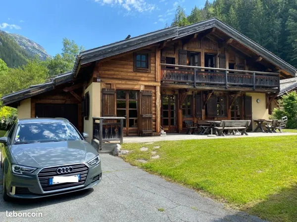 Chalet 8 pièces 220 m²