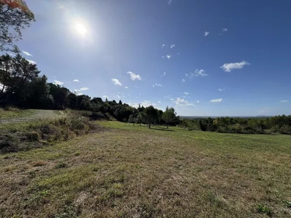 Terrain en individuel 160 m²