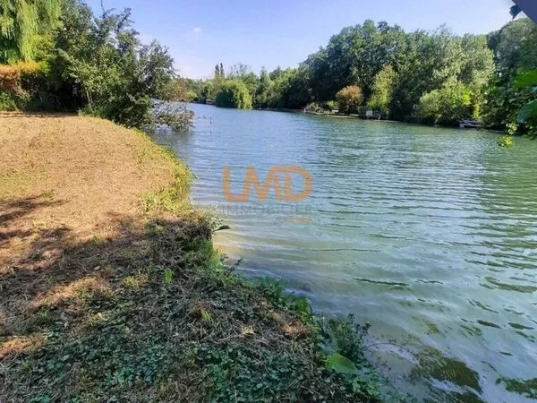 Terrain 2730 m² Saint-Hilaire-La-Gravelle