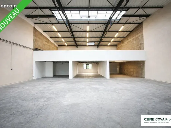 Local commercial 470 m²