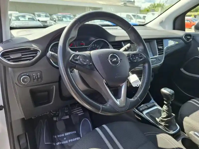 Opel Crossland 1.5 d 110 ch bvm6 — photo 35