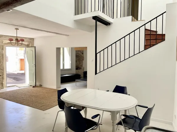 Maison 6 pièces 166 m²