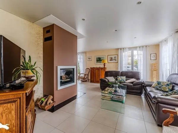 Maison 6 pièces 153 m²