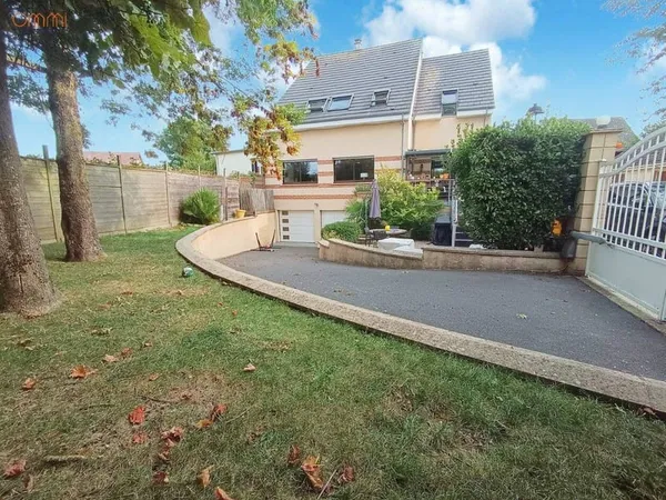 Maison 7 pièces 182 m²