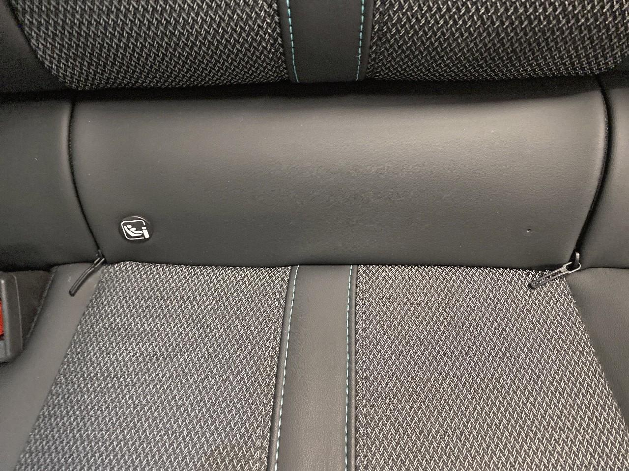 Peugeot 308 hybrid 145 e-dcs6 allure — photo 21