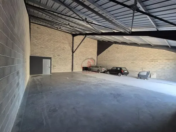 Parking/Garage/Box 200 m²