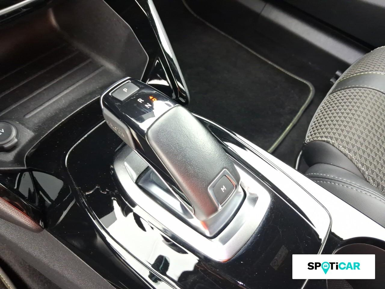 Peugeot 2008 1.2 puretech 130ch s&s gt eat8 — photo 14