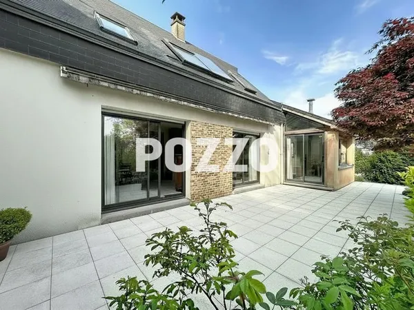 A VENDRE MAISON DE 5 PIECES (130m²) A SOURDEVAL