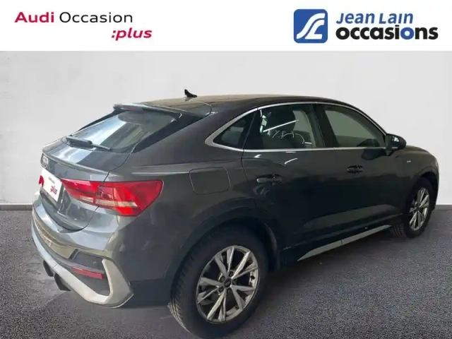 Audi Q3 sportback 35 tfsi 150 ch s tronic 7 — photo 5
