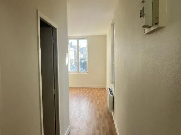 Studio 1 pièce 19 m²