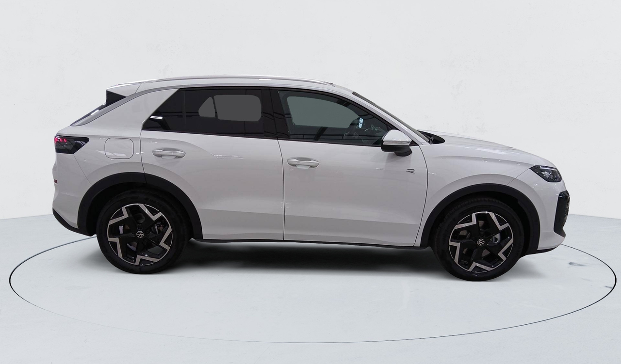 Volkswagen T-Roc — photo 7