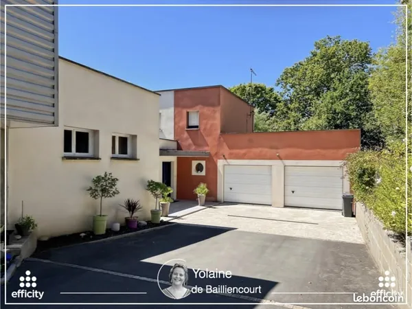 Pavillon 11 pièces 210 m²
