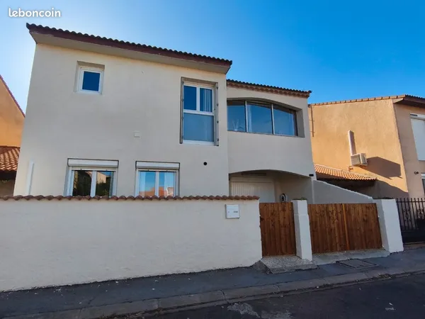 Maison avec jardin et garage