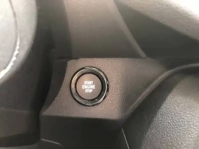 Dacia Sandero sce 65 — photo 21