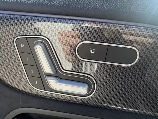 Mercedes Gla 250 e hybrid eq amg line — photo 14