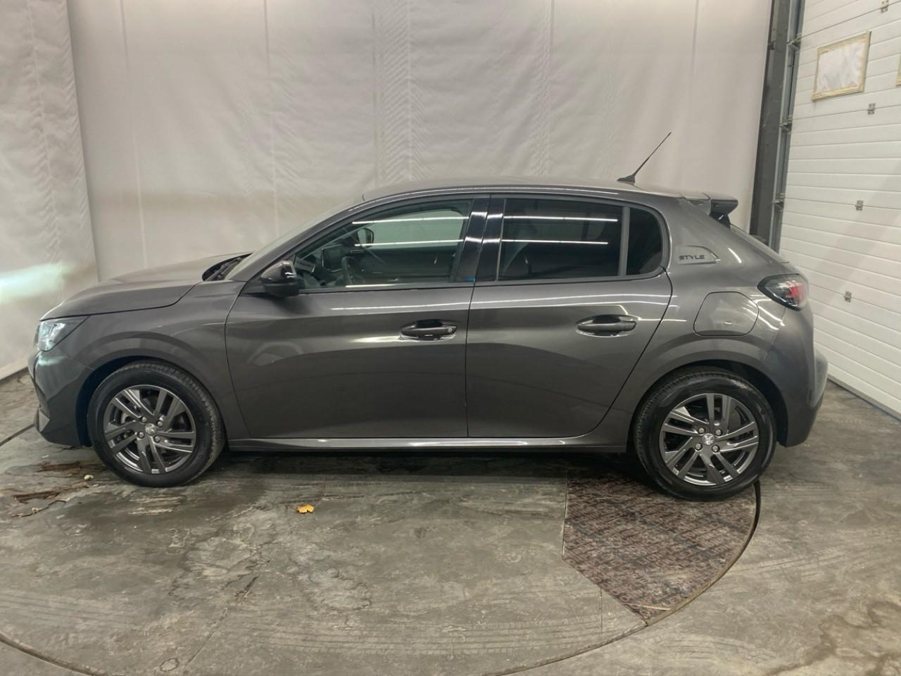 Peugeot 208 puretech 100 s&s bvm6 style — photo 2