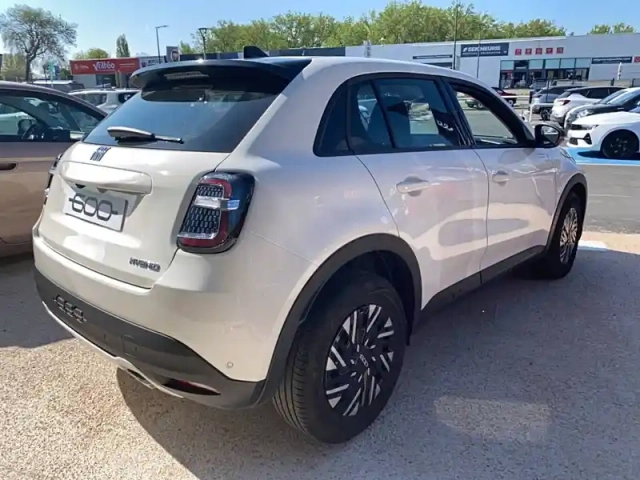 Fiat 600 1.2 hybrid 136ch dct6 — photo 13