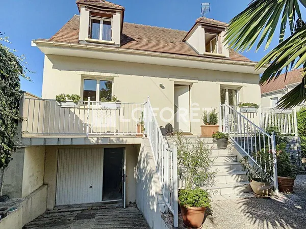 Maison 7 pièces 147 m²