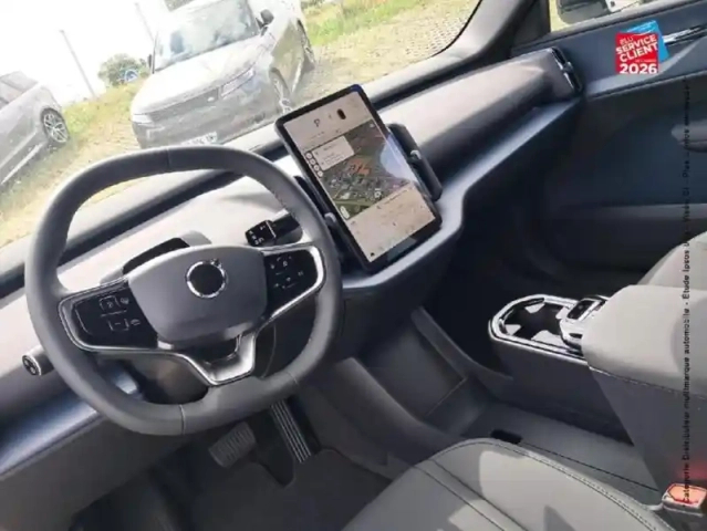 Volvo Ex30 cross country p5 long range 272ch 69kwh plus — photo 15