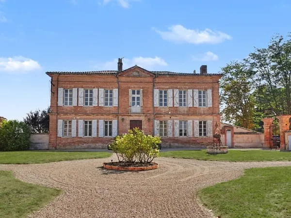 Propriété - Prunet - 850m²