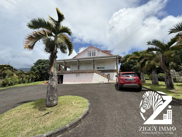 Maison 7 pièces 205 m²