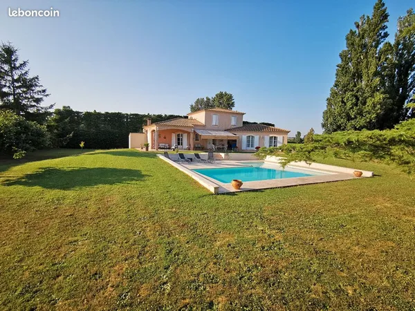 Villa 6 pièces 152 m²