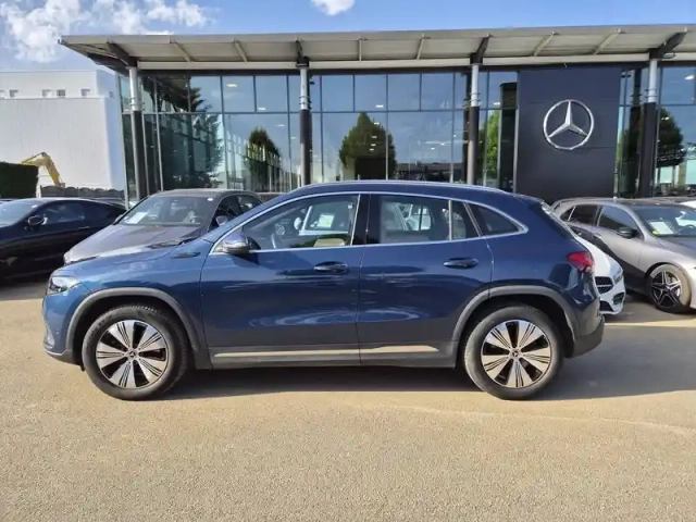 Mercedes Eqa 250 — photo 5