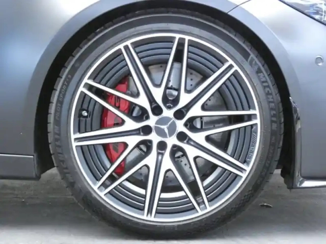 Mercedes Classe C amg 63 s e performance break — photo 32
