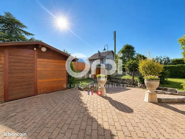 Triplex 4 pièces 208 m²