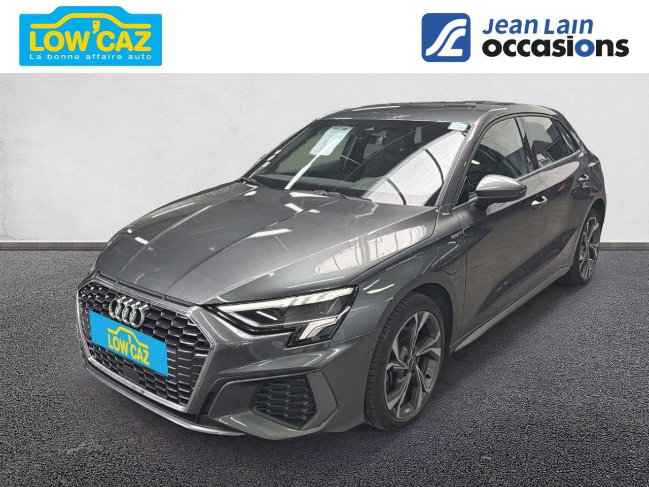 Audi A3 Sportback 40 TFSIe 204 S tronic 6 S Line — photo 1