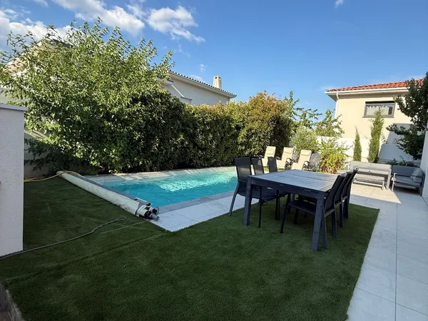 Maison 5 pièces 140 m²