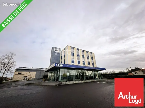 Bureaux 209 m² MOUILLERON-LE-CAPTIF