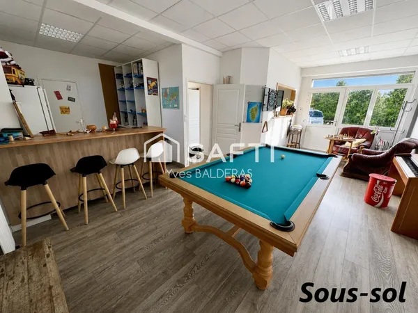 Maison familiale avec piscine, hammam et sauna