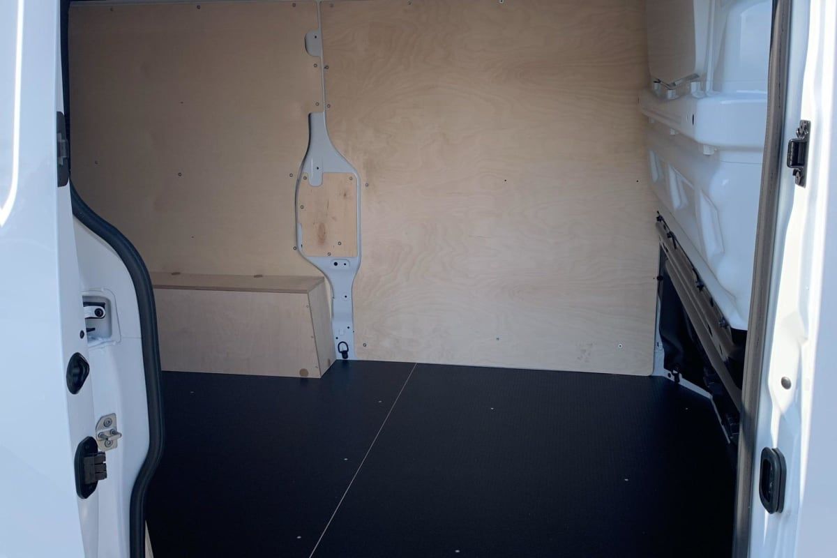 Renault TRAFIC FOURGON — photo 11