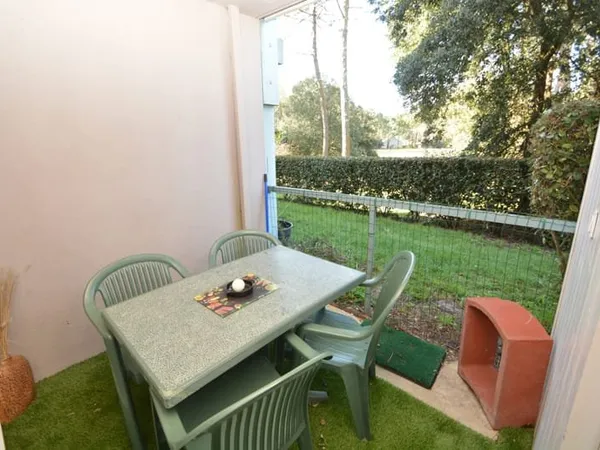 APPARTEMENT À VENDRE 2 PIÈCES PRINCIPALES + BALCON - LACANAU