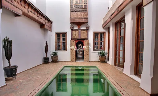Propriété 10 pièces 400 m²
