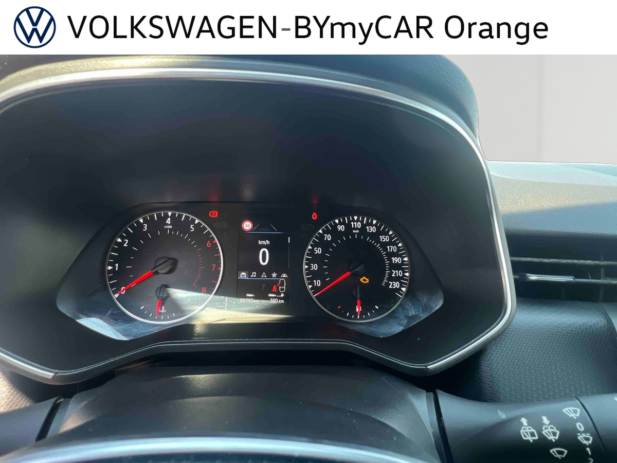 Renault Clio TCe 100 — photo 11
