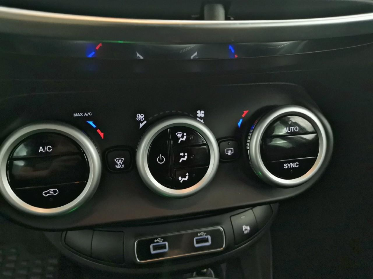 Fiat 500X 1.5 firefly 130 ch s/s dct7 hybrid dolcevita 500x — photo 23