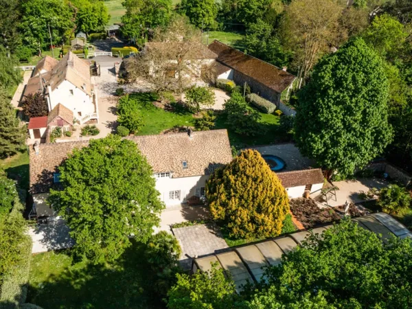 Yvelines - Propriété de famille - Lisière de foret